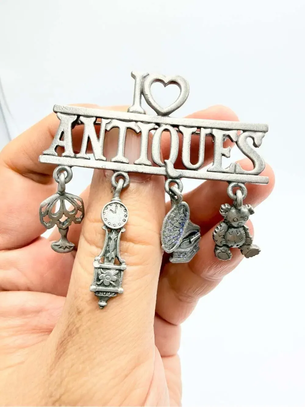 Vintage JJ Jonette “I Love Antiques” Dangling Charm Brooch – Pewter Tone